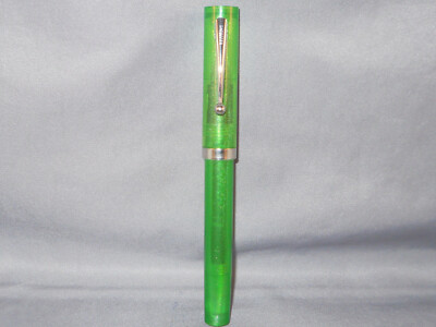 Sheaffer Vintage No-nonsense Translucent Green Ball Pen