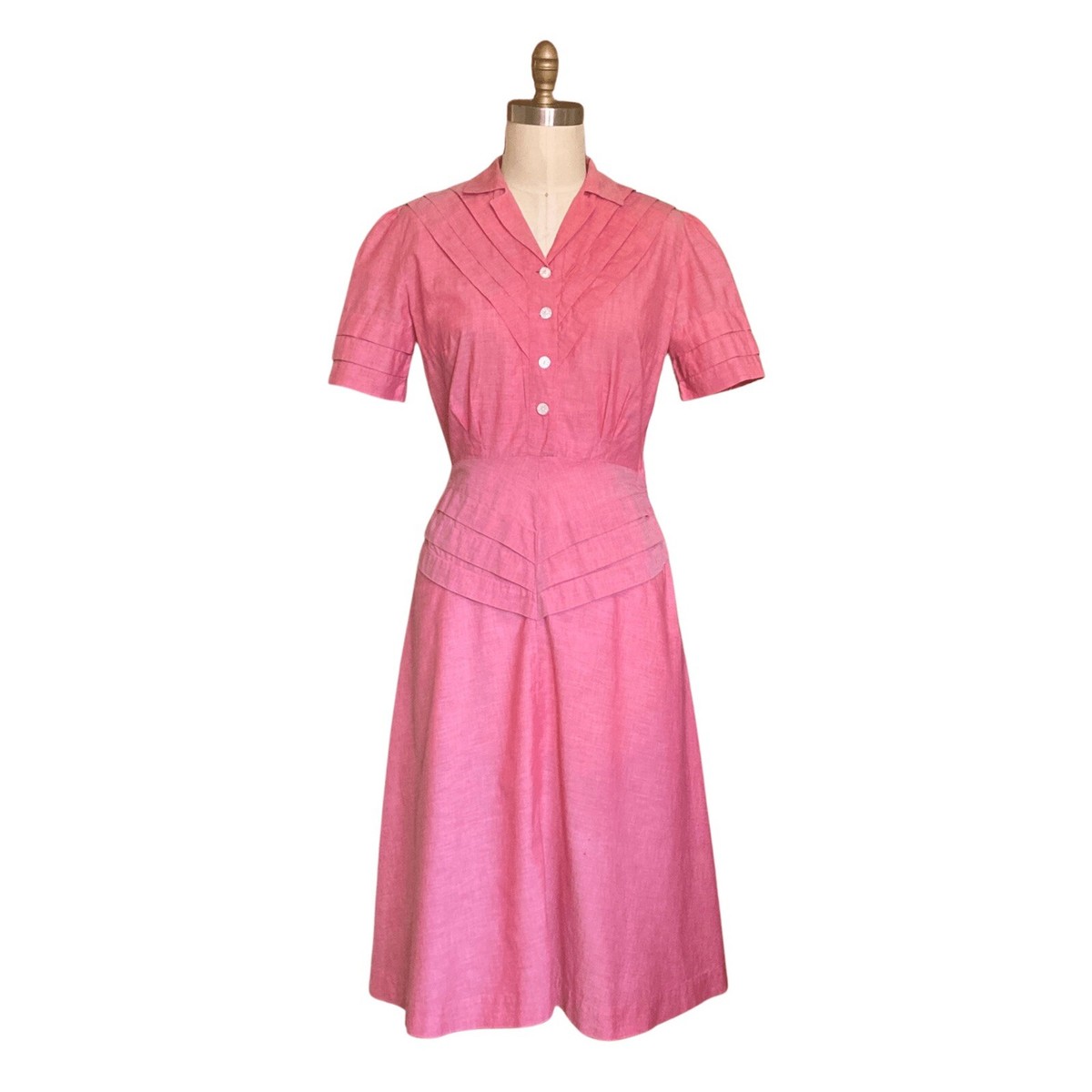 red dress 1940s 1940's Red Floral Dress  pattern scissors cloth