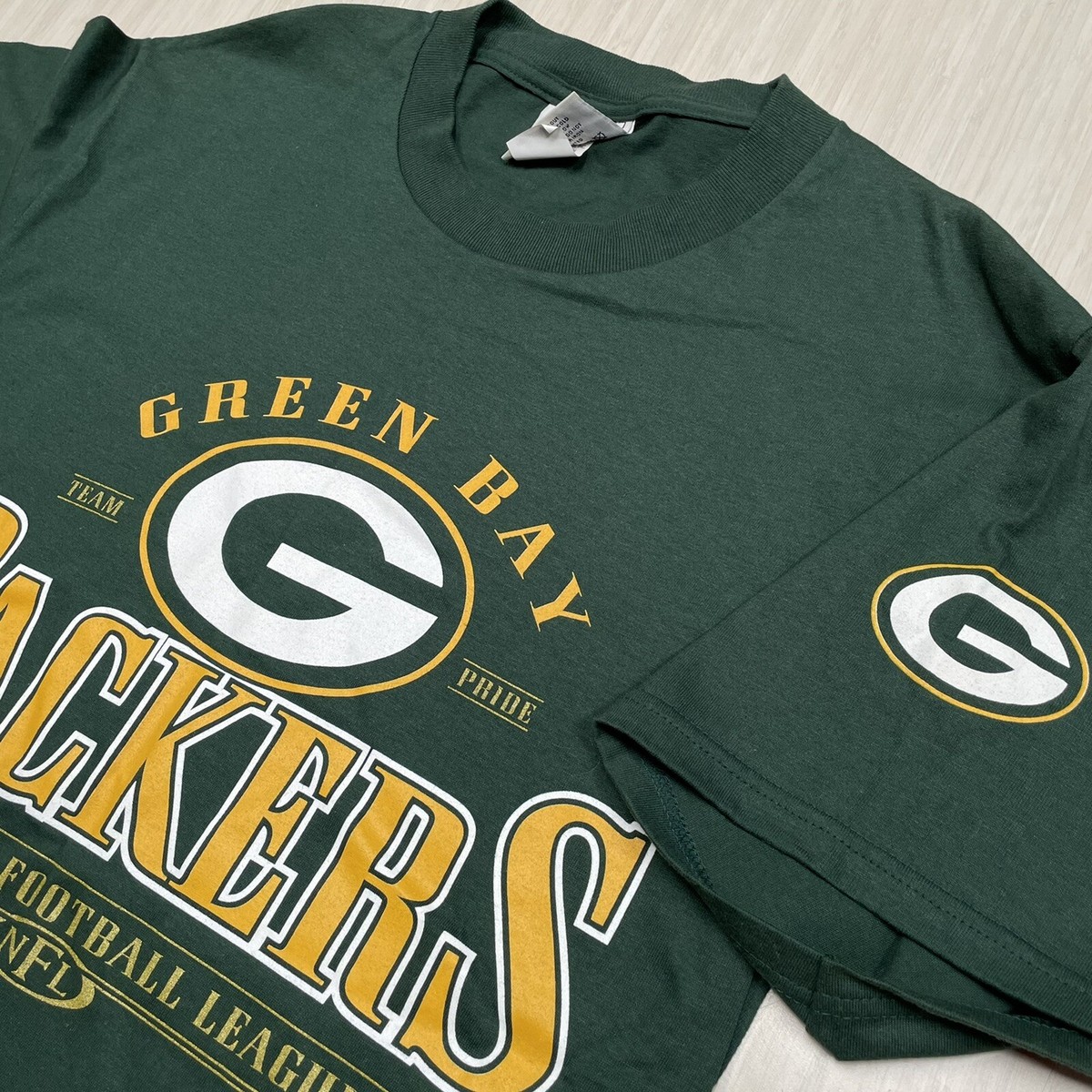 Vintage Green Bay Packers T-Shirt Lee Sport NFL Football 90s Vintage Green Bay Packers T-Shirt Lee Sport NFL Football 90s