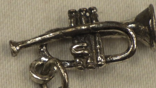 Vintage Sterling Silver .925 Charm Long Island Game Farm Trumpet Instrument JP - Picture 5 of 6
