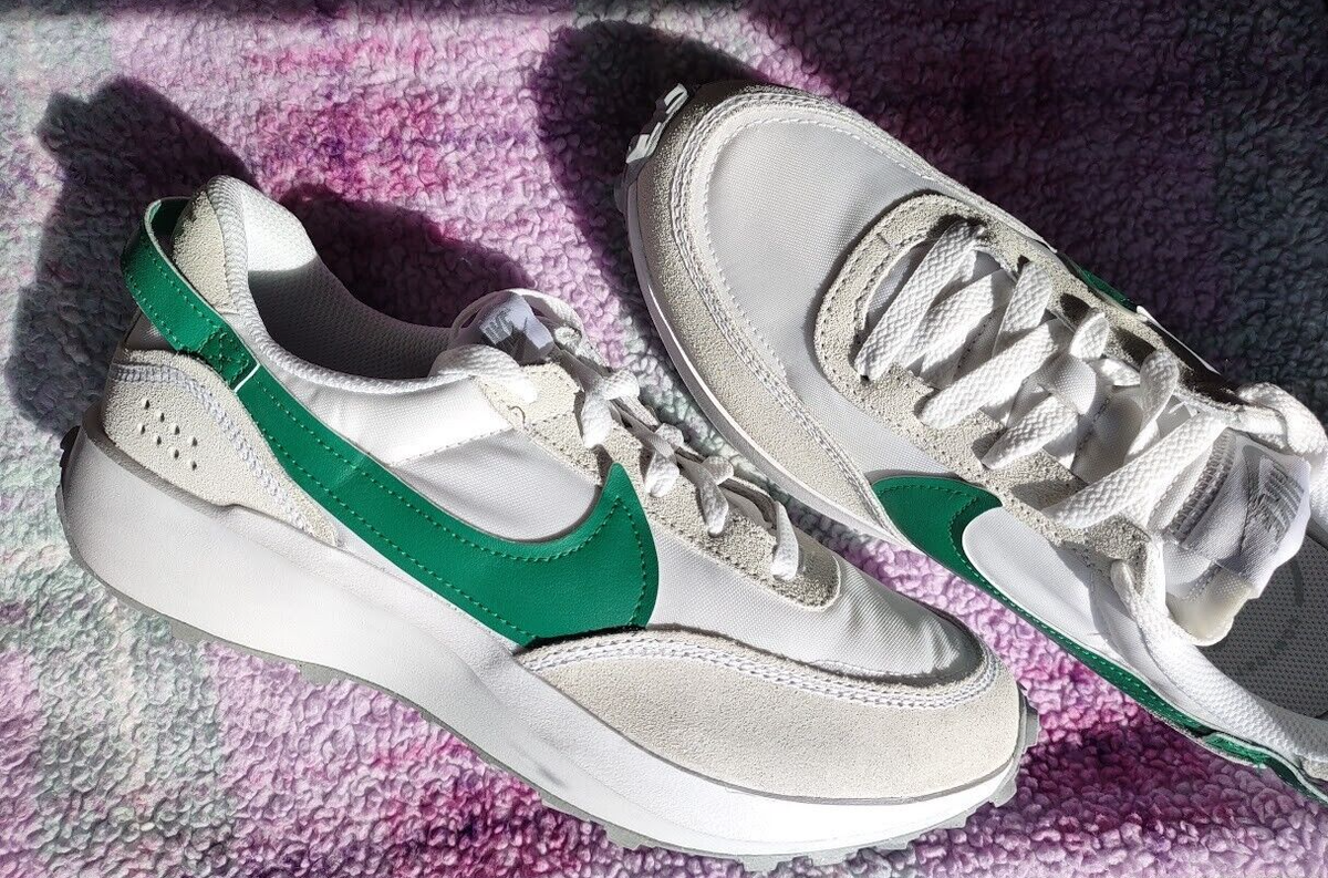 Nike Wmn's Waffle Debut Sport Tennis Running Shoe, FQ8890 Nike Wmn's Waffle Debut Sport Tennis Running Shoe, FQ8890