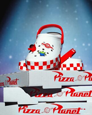 Crocs Pizza Planet Alien Disney Pixar Toy Story Off Court Clog Multi