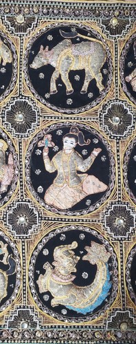Tapiz de arte antiguo de lentejuelas con cuentas Kalaga tailandés hecho a mano del sudeste asiático 36x44 pulgadas - Imagen 3 de 24