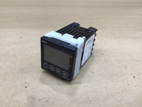 Omron E5CN-HR2M-500 Digital Temperature Controller #4020J25IAC