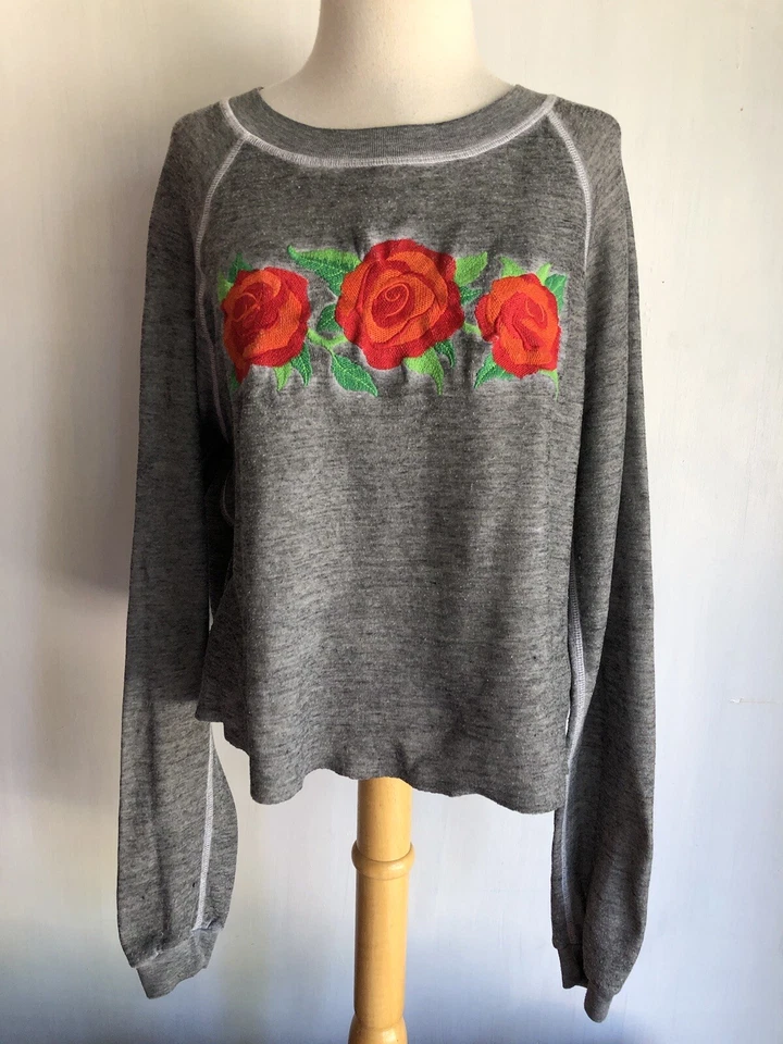 Moletom WILDFOX Oficial "Três Rosas" Bordado Tamanho Grande Cropped Tamanho Pequeno - Imagem 2 de 4