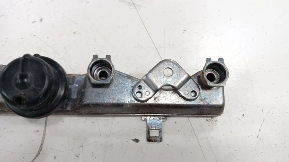 本田 Insight 燃油轨道喷射喷射器安装杆 2010 2011 2012 2013 — 第 2/4 张图片