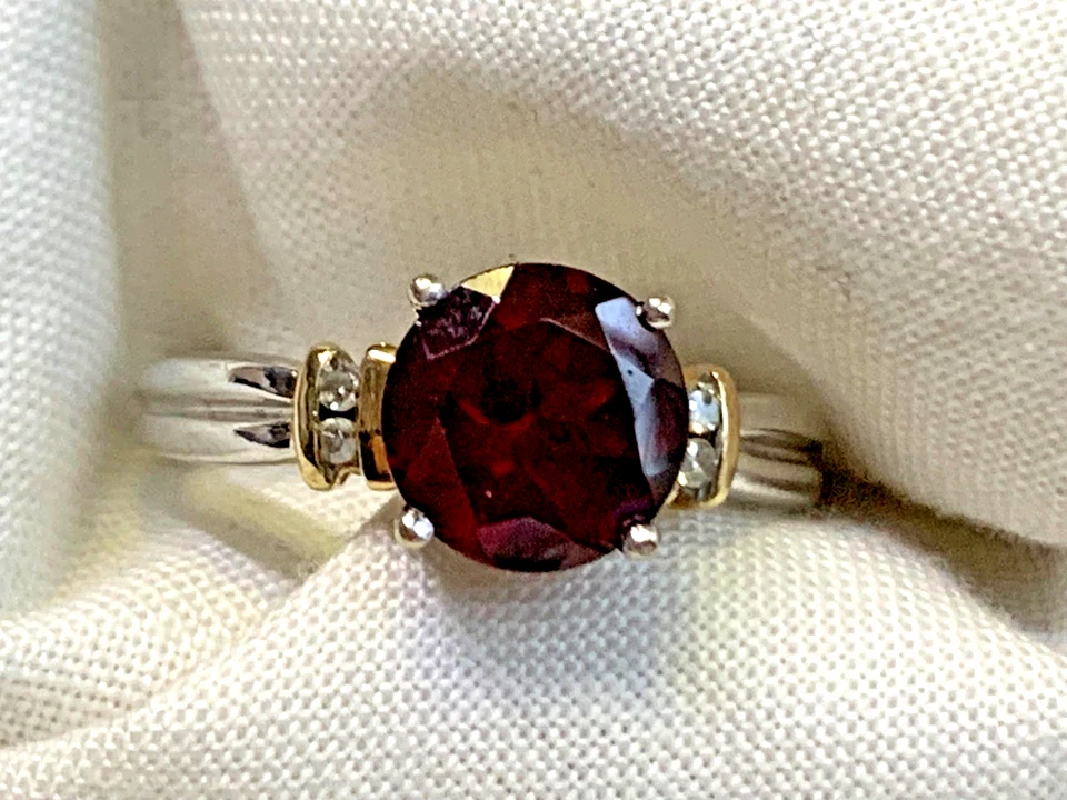 Anillo de diamantes de oro amarillo y blanco de 10K 3,25 g talla 7 color granate *LEER* Foto 2 de 4