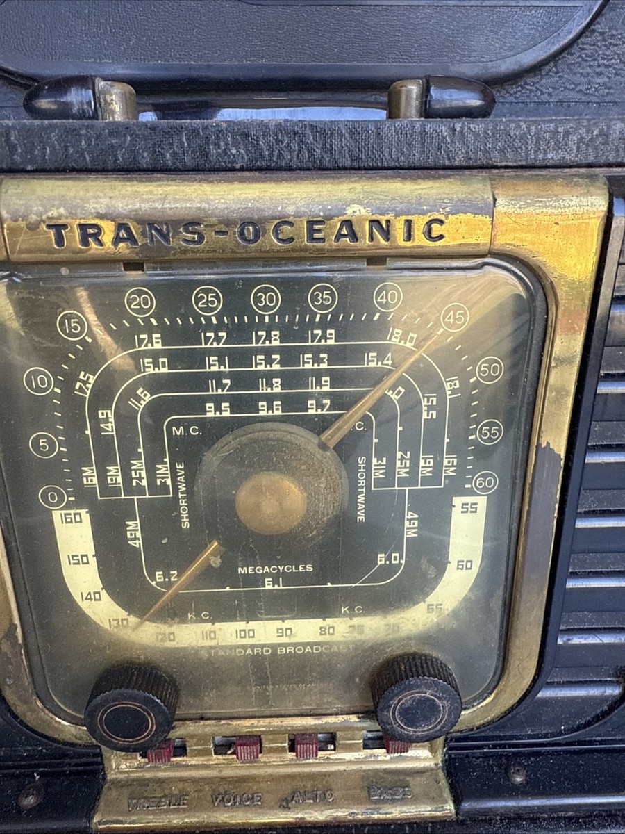 Vintage 1949-51 Zenith Trans-Oceanic Model G-500 Radio Powers On