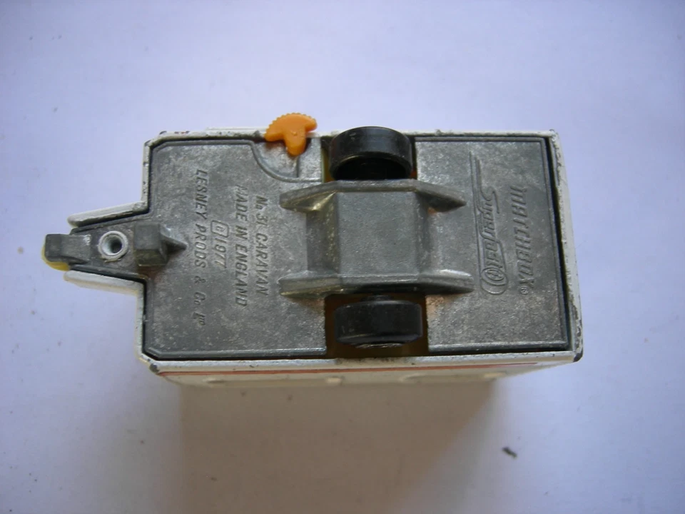 Matchbox 31 Caravan 1977 Superfast Series Lesney Diecast Weiss Orange - Bild 3 von 3