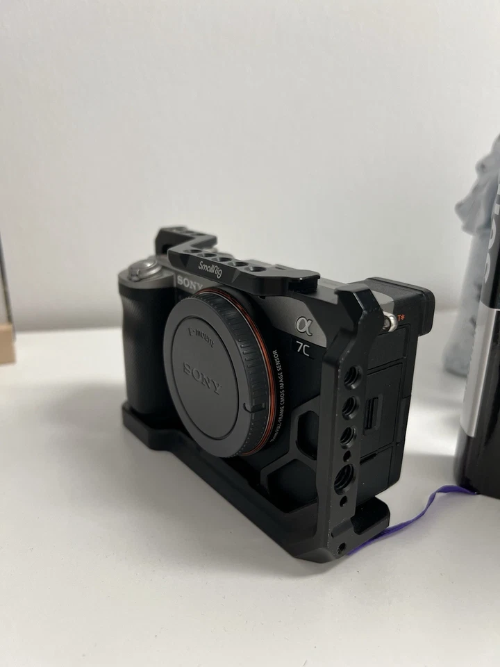 Sony Alpha A7C 24,2MP NUR 12600 Auslösungen - Silber (Nur Gehäuse) - Bild 3 von 4