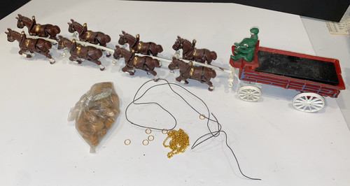 Vintage Cast Iron Budweiser 8 Horse Hitch Beer Wagon Set w/ Box Drivers & Dog