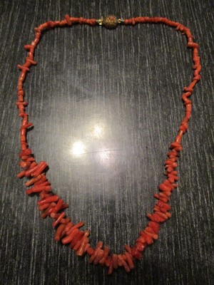 Vintage Estate Signed Ciner Red Branch Coral Gold Plate Clasp 16-3/4'' Necklace!