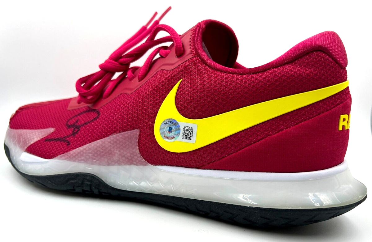 Rafael Nadal Signed Tennis Shoe Nike Vapor Cage 4 RAFA Beckett BAS