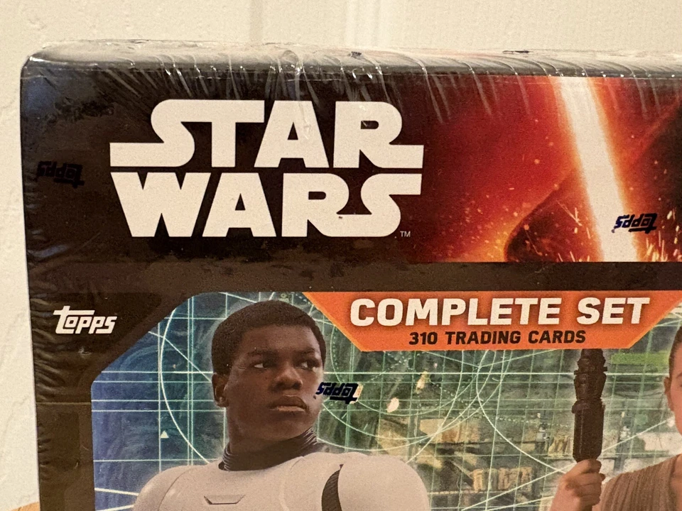 2016 Topps STAR WARS THE FORCE AWAKENS Complete Trading Card Set FACTORY SEALED - Image 4 of 4
