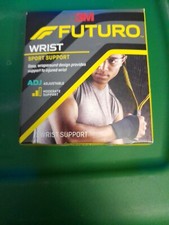 3M Futuro Adjustable Sport Support Wrist Support 09033 TENNIS , GOLF , PICKLE BA