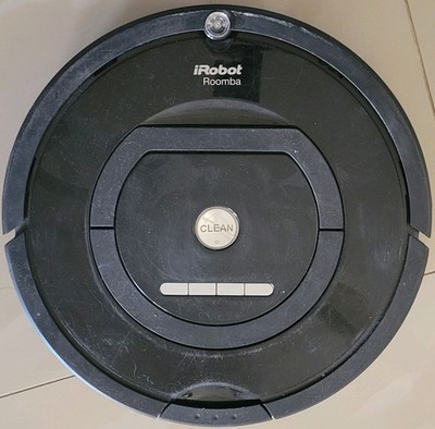 iRobot Roomba Model 770. iRobot Corporation 2010, Black