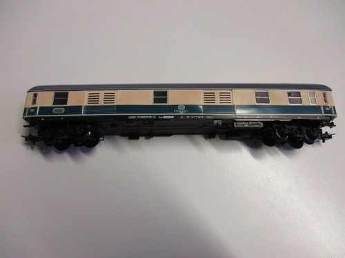 Trix Express D-Zug Gepäackwagen 518092-40117-4 beige grün | Zustand: Gebraucht