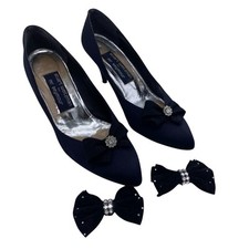 VTG Stuart Weitzman Mr Seymour Pumps 8 Black Crystal Jeweled Bow Clips Removable
