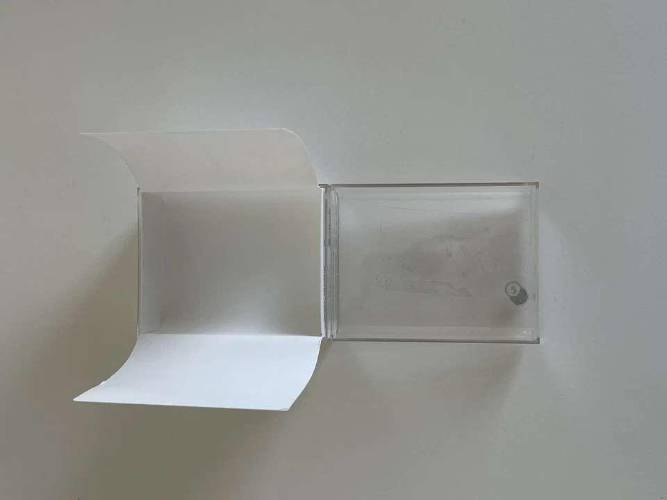 Apple iPod Shuffle 2nd Generation Empty Box - Image 4 of 4