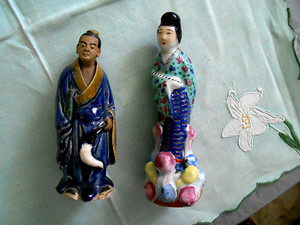A Pair of Chinese Antiques Porcelain Famille Rose Figures of Girl and Chinese M
