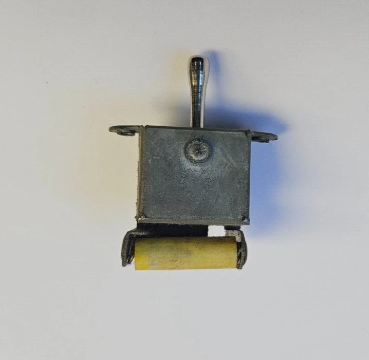 Interruptor de lámpara de luz domouth 1942 panel de instrumentos 976098 NOS Foto 4 de 4