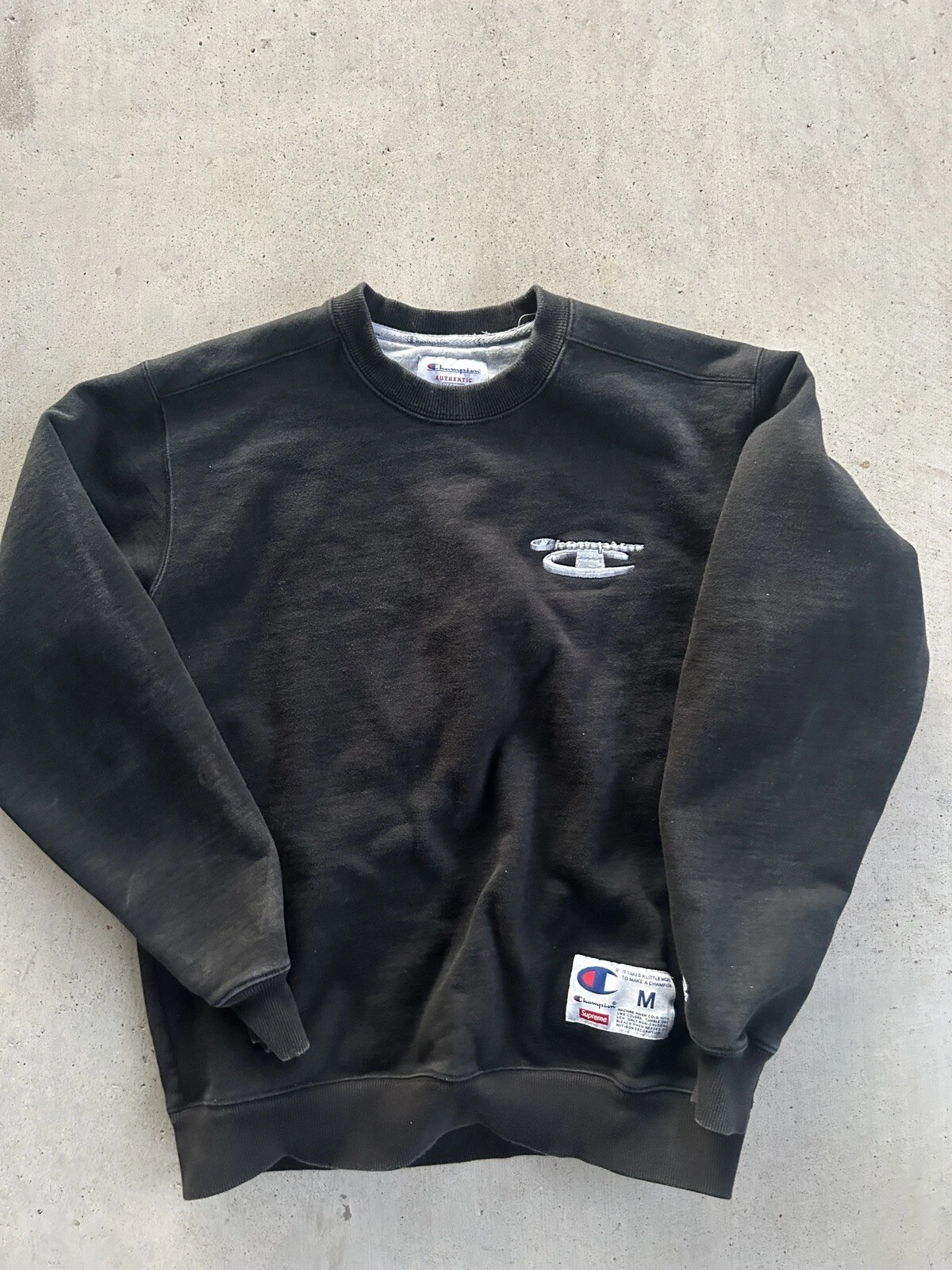 FW18 Supreme Champion 3D Metallic Crewneck (noir) M