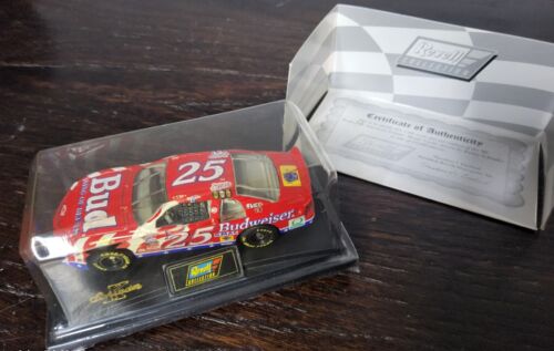 NASCAR 1:64 Revell Conllection Bud King of Beers #25 Ken Schrader - Picture 3 of 7