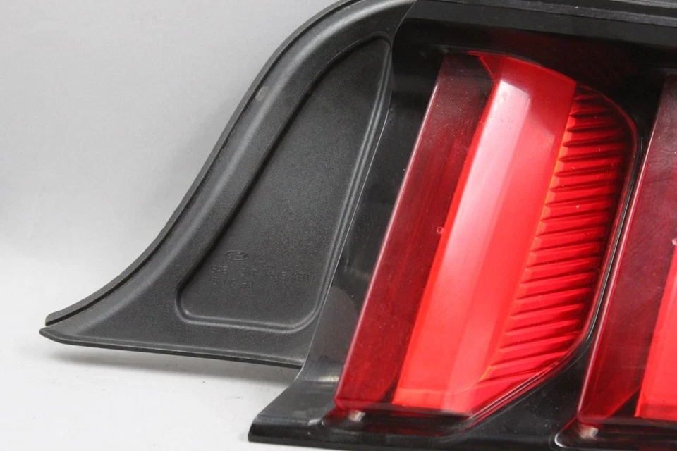 Right Passenger Tail Light Shelby GT350 Fits 2015-2018 FORD MUSTANG OEM #37737 - Image 4 of 4