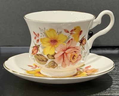 Royal Grafton England  Tea Cup and Saucer Beautiful Peach Rose/yellow  Flower 