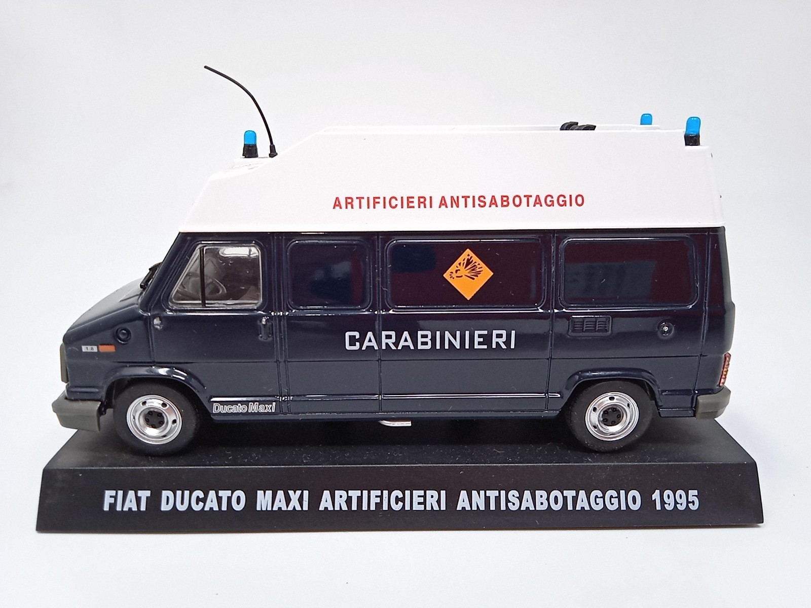 Foto 1 di 6