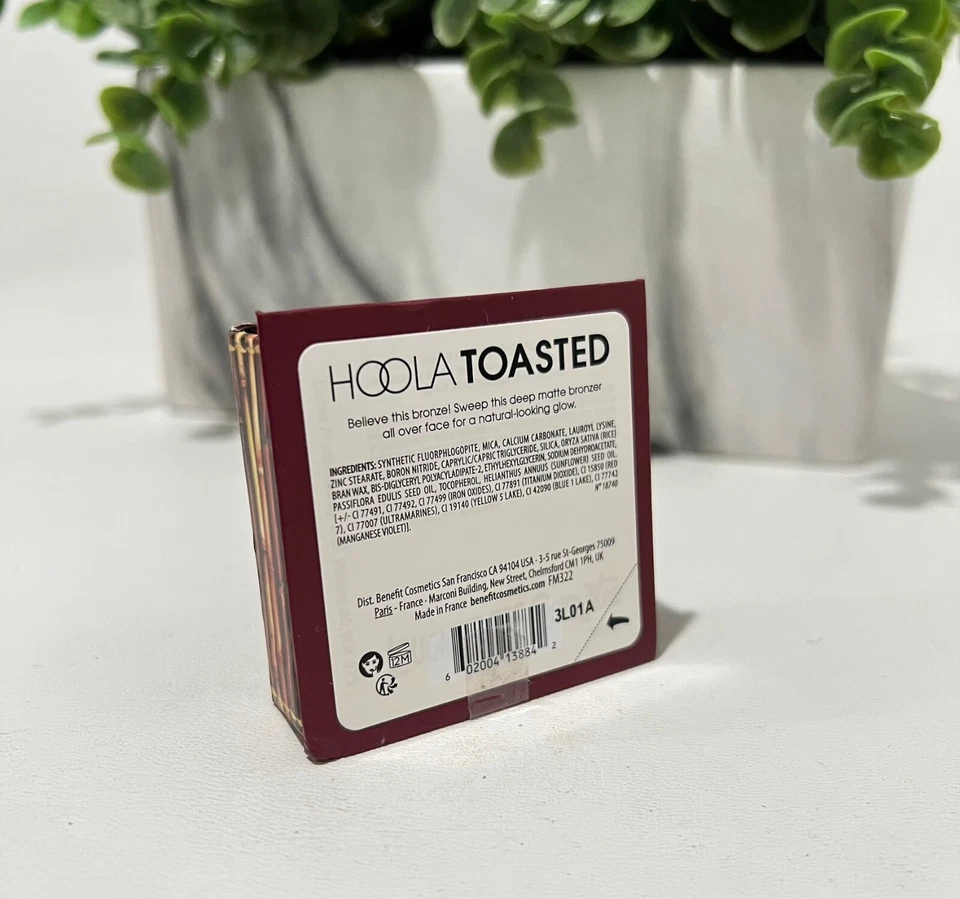 Benefit Hoola Toasted Pressed Powder Bronzer 8g/0.28oz - Image 4 of 4