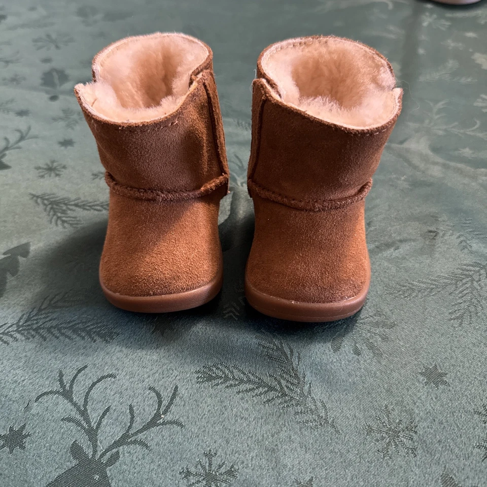 Ребенок ясельного возраста Baby UGG ботинки коричневый замши овчины меха с подкладкой крюк петля размер 01 - Изображение 3 из 4