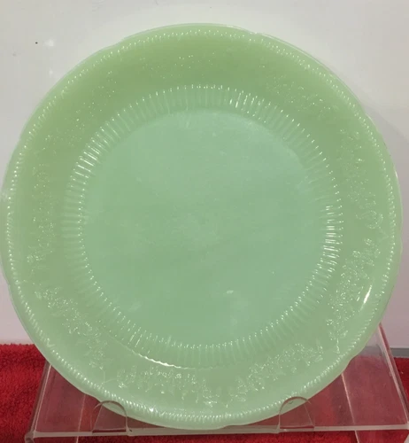 New ListingJadeite Alice Green  9" Dinner Plate Vintage Glass Anchor Hocking Fire King