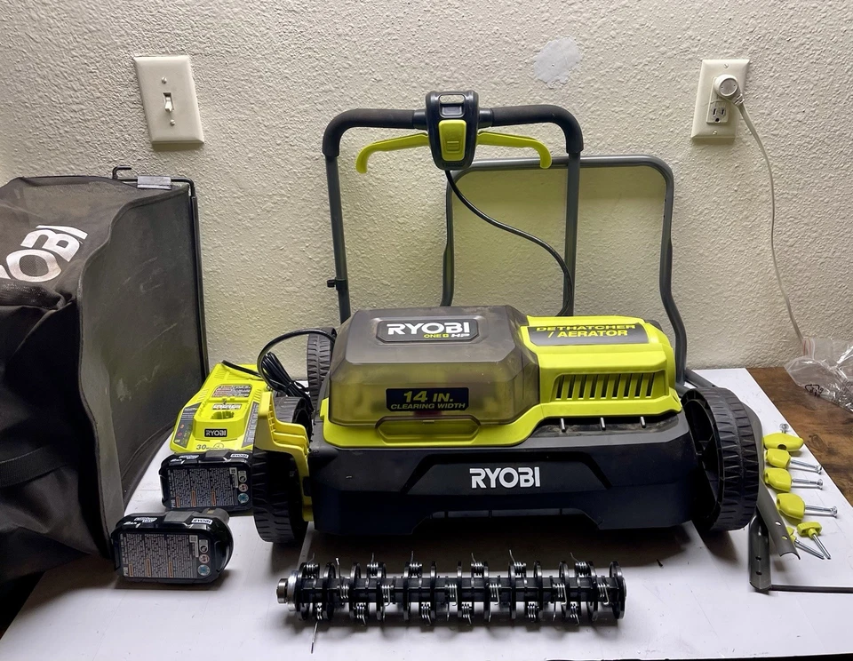 RYOBI-Dethatcher/Aireator-USADO-Dethatcher/Aireator con (2) Baterías 18V 2Ah y Carga Foto 2 de 4
