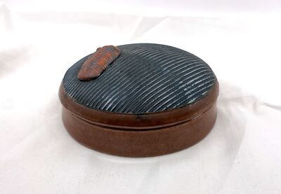 Artist Signed1995 Studio Art Pottery Lidded Box w/ 3D Fossil on Lid Exceptional