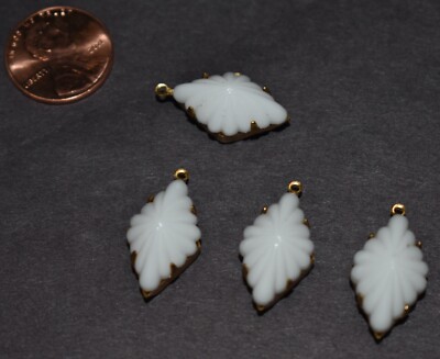 4 VINTAGE CHALK WHITE FLUTED KITE DIAMOND SHAPE GLASS PENDANT BEADS 21x12mm