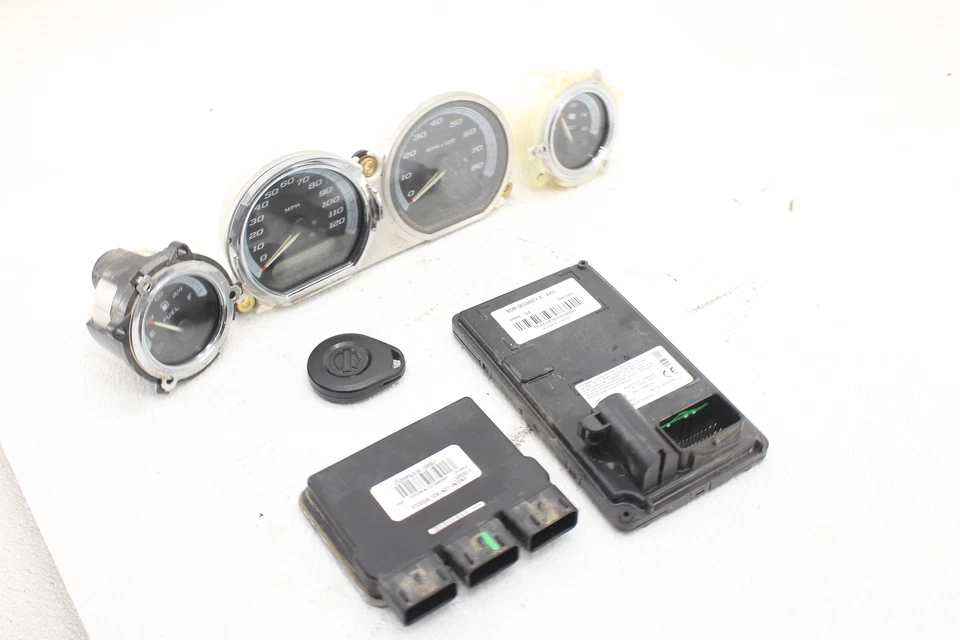 2014-2016 Harley Davidson Touring 2017 Softail ECU & BCM - Image 2 of 4