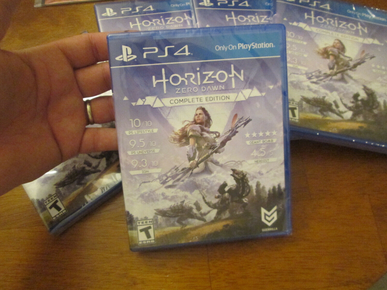 Horizon Zero Dawn - Complete Edition PS4 (Brand New Factory Sealed US  Version) P