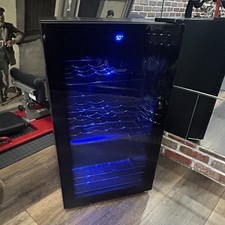 Midea Black Glass Single Zone Wine Fridge Digital Display LED Lighting