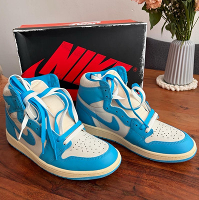 Jordan Air Jordan 1 Retro High OG Sneaker EU 44 blau/weiß DZ5485 402
