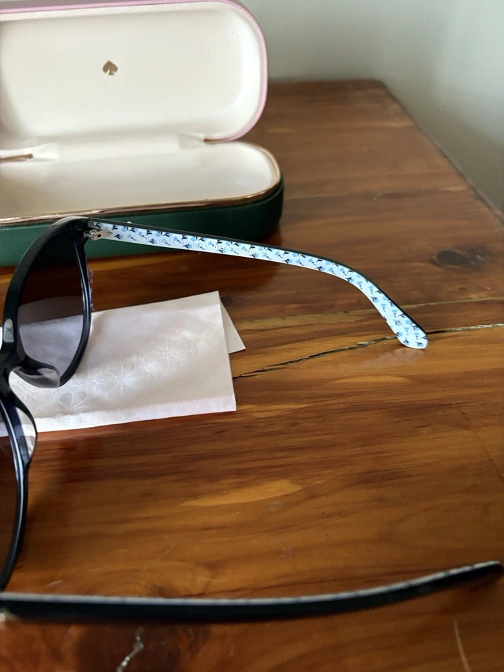 Kate Spade Sunglasses And Hard Case - Image 3 of 4
