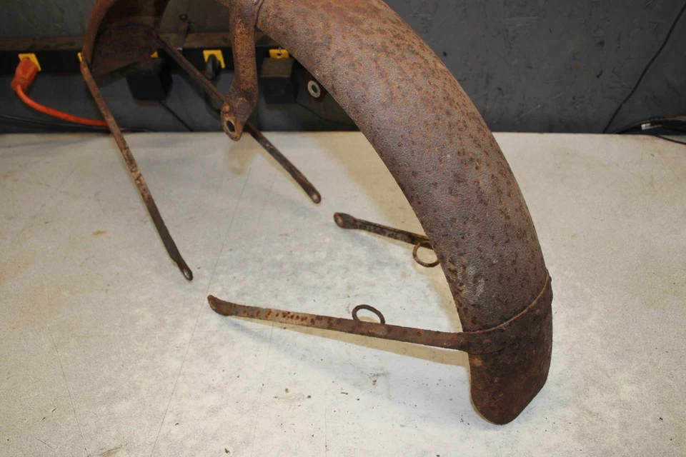 1961 Honda CB77 FRONT WHEEL FENDER 0435.AAS - Image 4 of 4