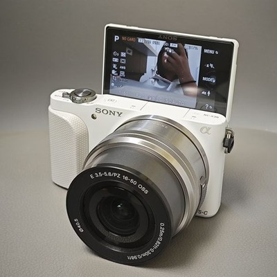 Sony Alpha NEX-3N 16.1MP Mirrorless Digital Camera with 16-50mm Lens w/ Charger