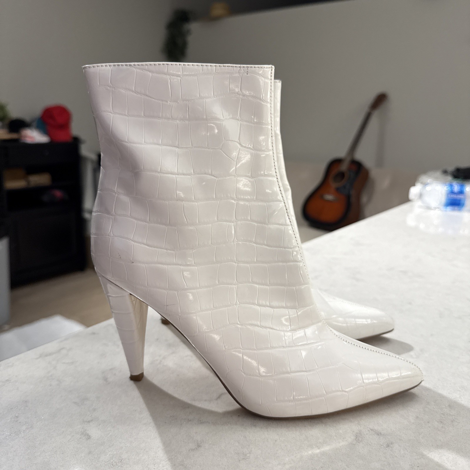 Forever 21 Faux Patent leather off-white stiletto ankle boots size 8