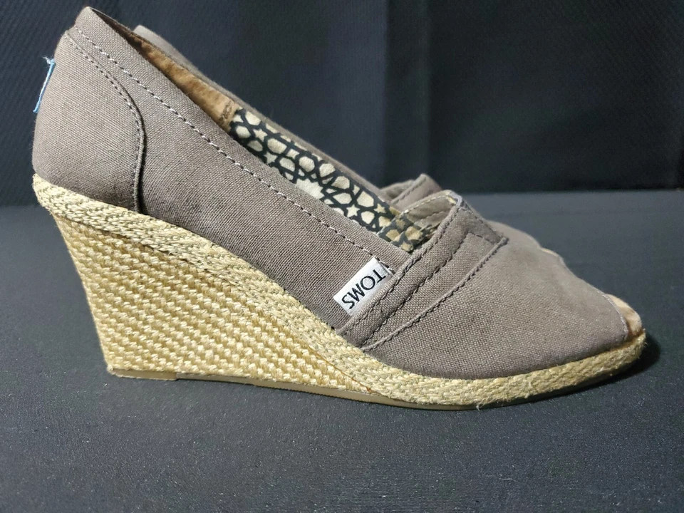 Cuñas de tela TOMS Emma punta abierta talla 8 Foto 2 de 4