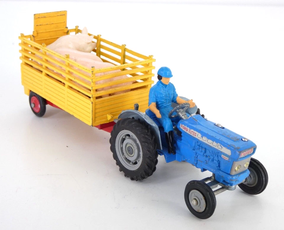 Corgi Beast Carrier Ford Tractor SUPER RARE No58 Vintage Toy Farming Trailer - Image 3 of 4