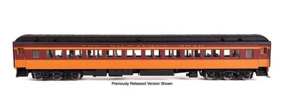 Walthers Proto ~ HO Scale ~ 82' Heavyweight Paired-Window Coach ~ Milwaukee Road