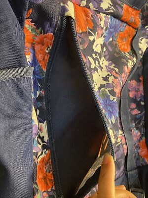 20l osprey daylite plus Commuter Backpack, Black OS Hook Size - Pack Quantity:2 - 5 pack accommodating a hydration reservoir Length_specs018:7'0