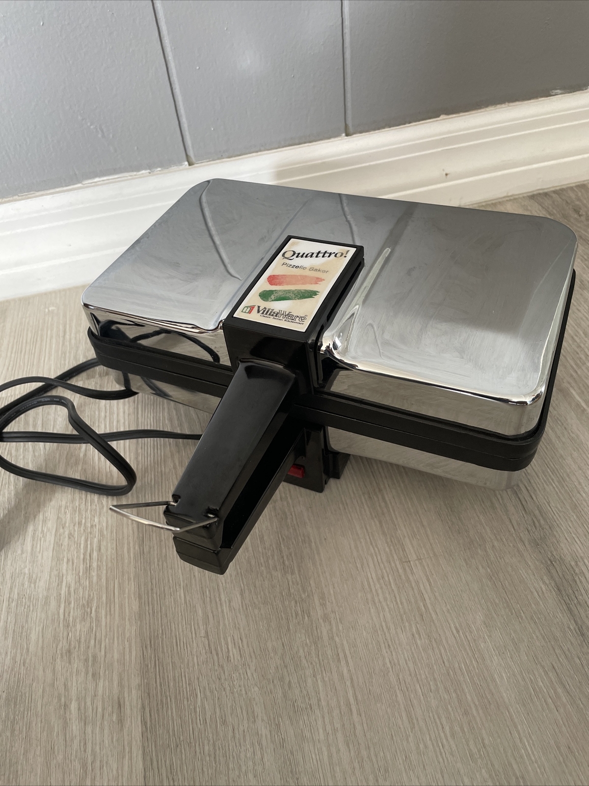 🔥VillaWare Chrome Quattro Pizzelle Baker Maker Iron 3850 750W Non Stick