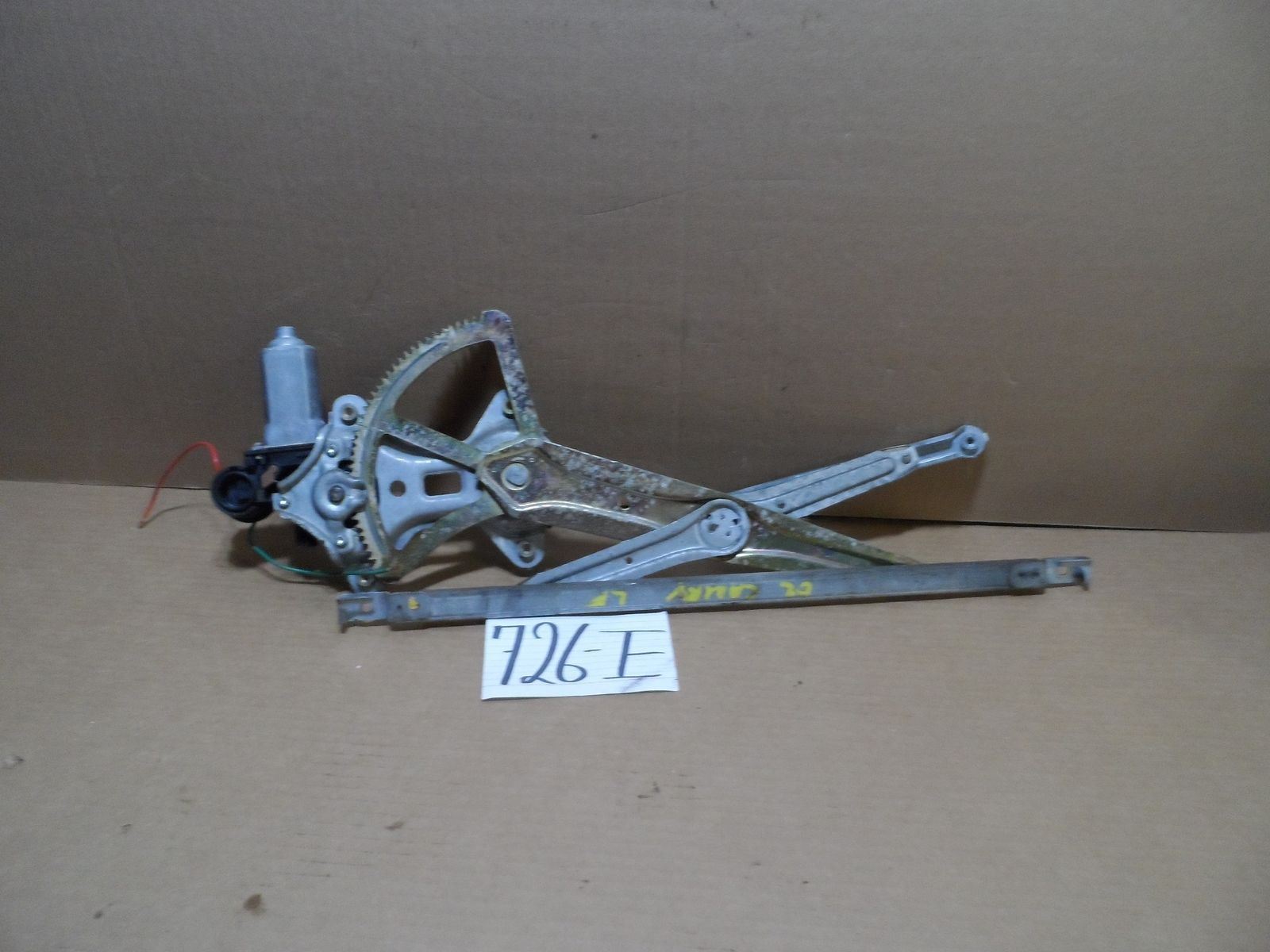 02 03 04 05 06 Toyota Camry Front Driver Side Window Regulator W/Motor #726-E